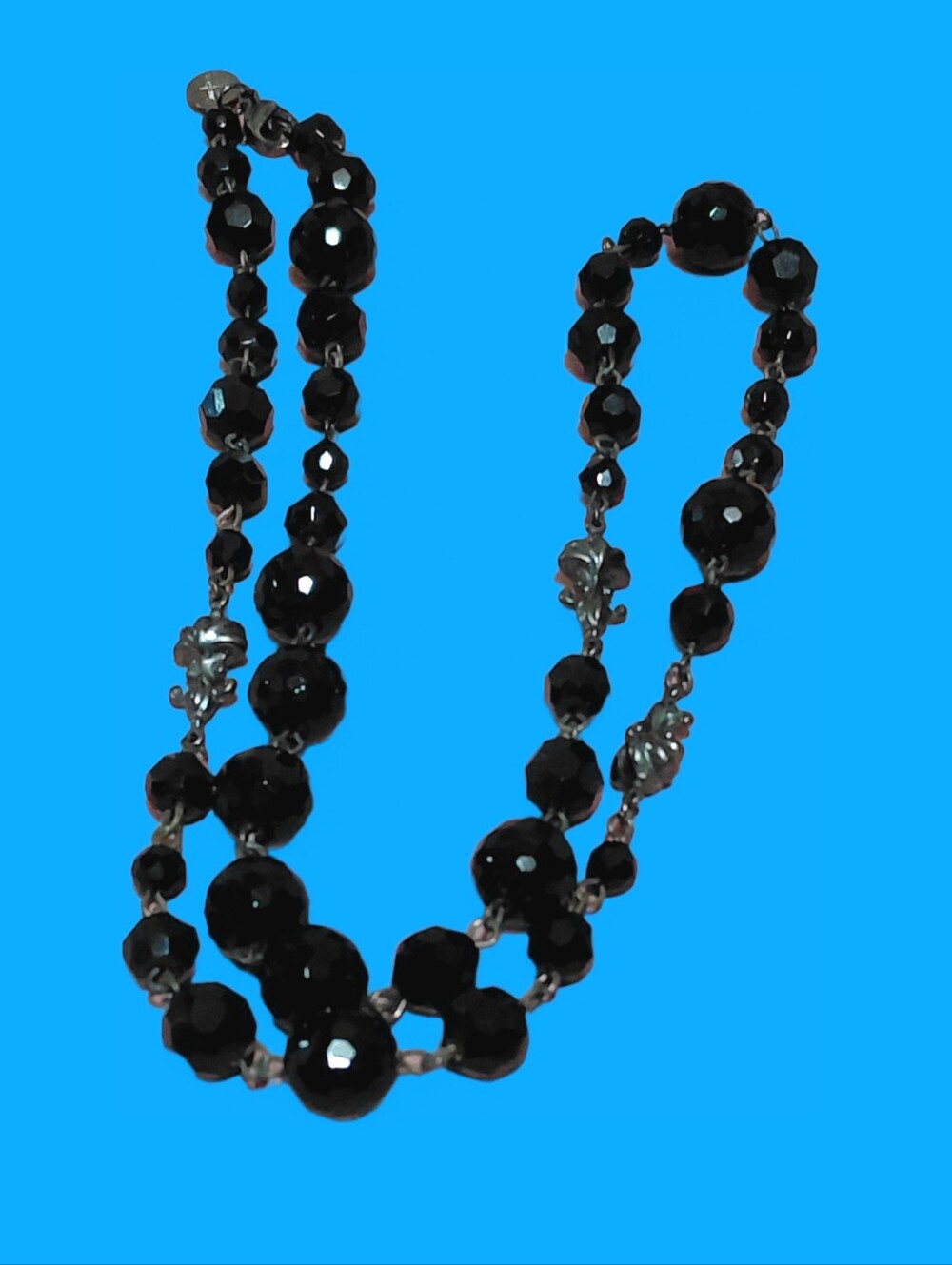 27" Black Faceted Beaded Necklace White House/Black Market Pewter Accents